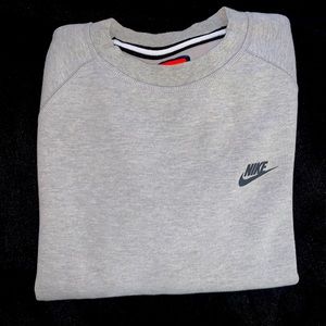 Nike crewneck sweatshirt